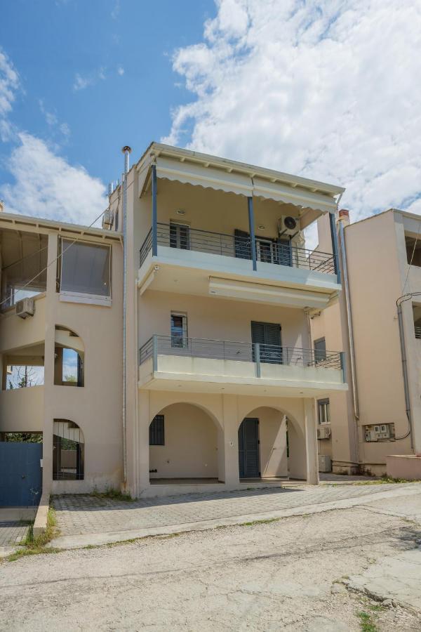 Irida'S Guesthouse Nikiana Exterior photo